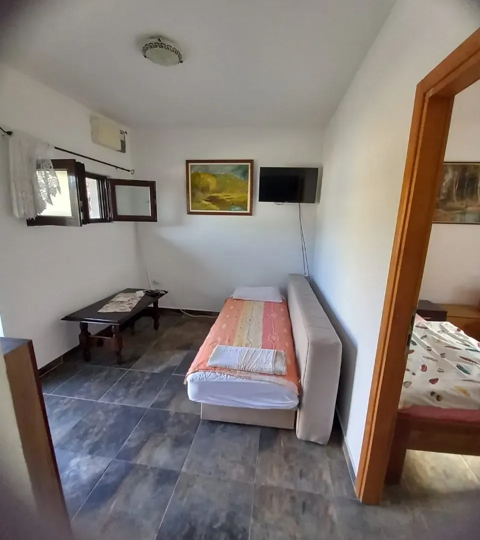 Rent, one bedroom apartment, 45m², Radanovići, Kotor