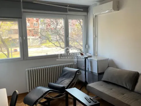 Sale, one bedroom apartment, 34m², Kalenić Pijaca, Vračar Sve Podlokacije - image 4