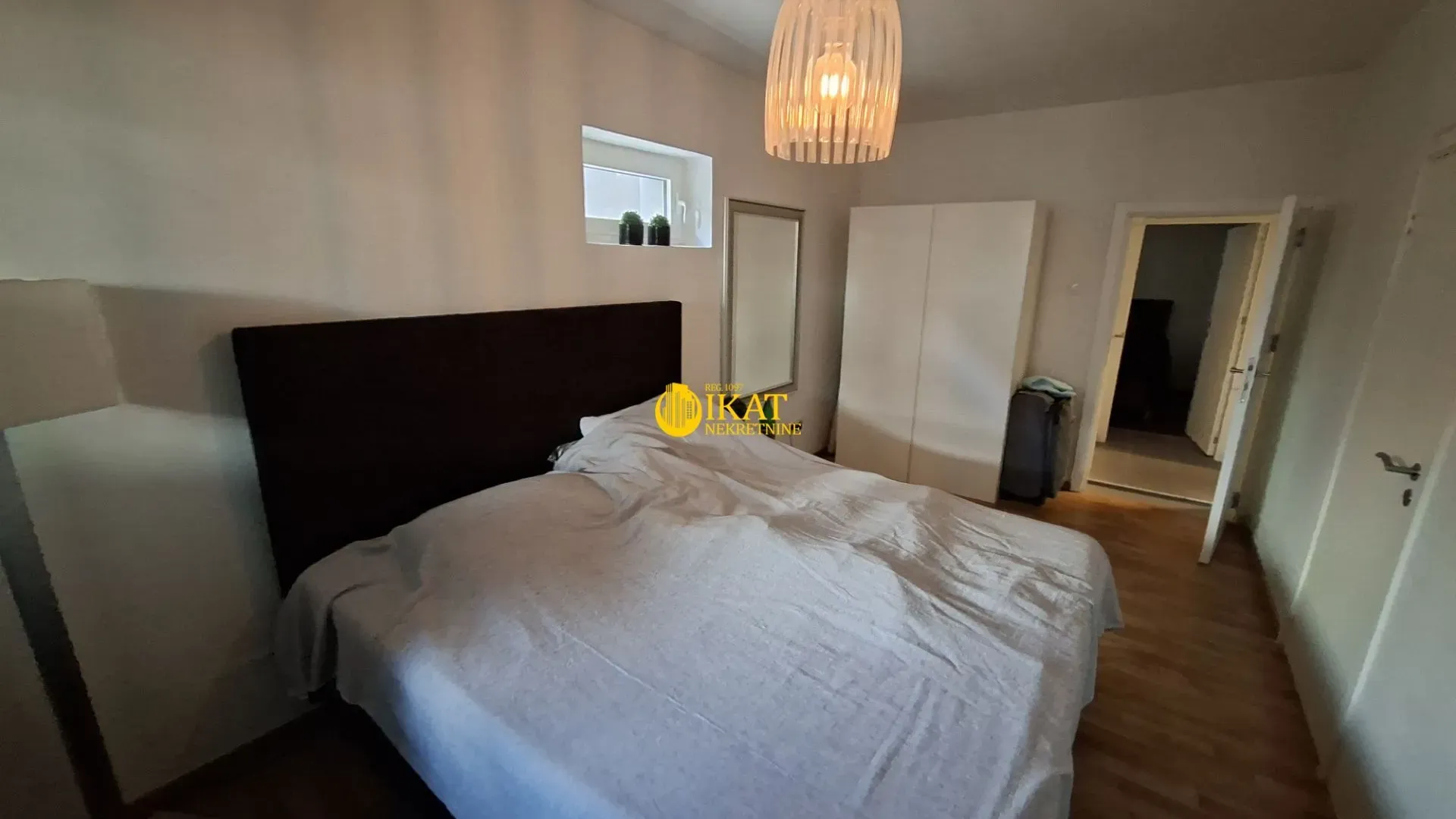 Prodaja, kuća, 250m², Mali Mokri Lug, Zvezdara Sve Podlokacije