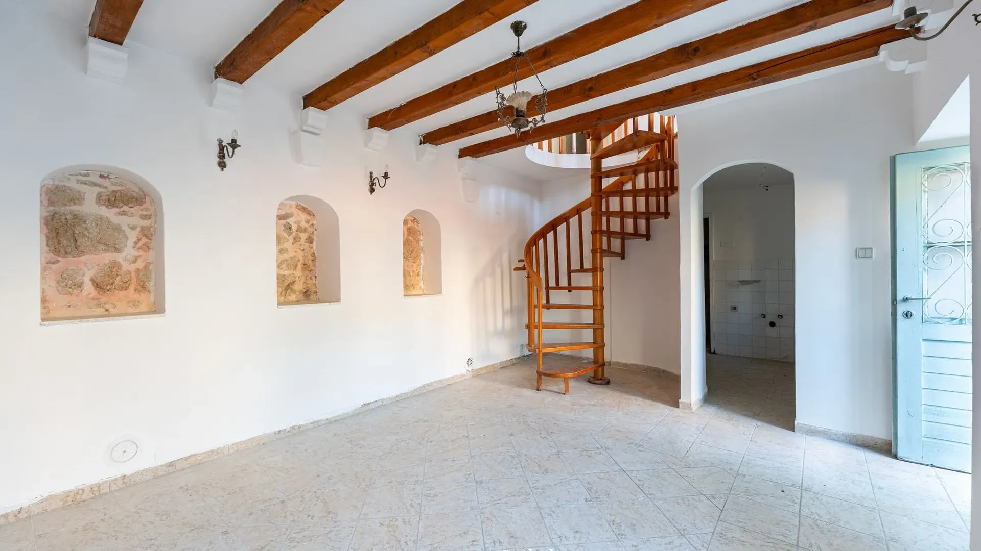 Prodaja, dvosoban stan, 163m², Stari Grad Kotor, Kotor