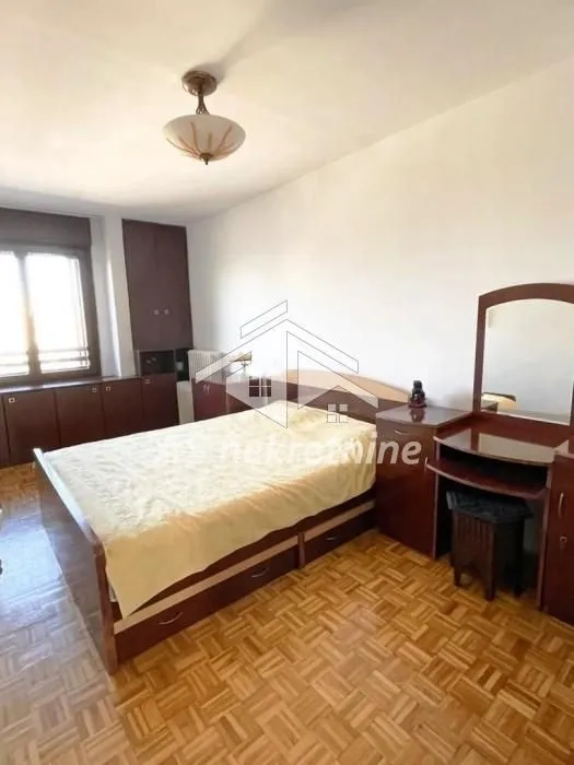 Rent, four bedroom apartment, 93m², Cvetni Trg, Vračar Sve Podlokacije