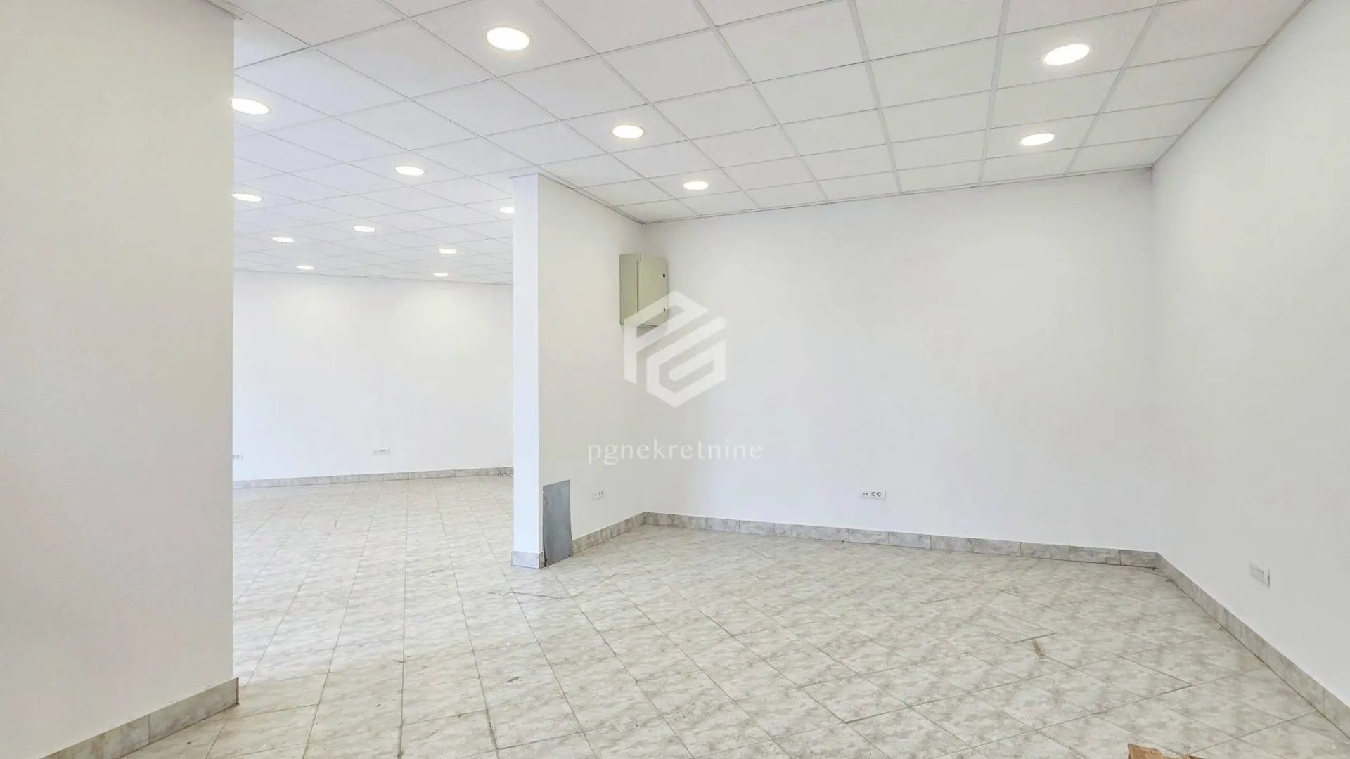 Rent, office space, 75m², Stari Aerodrom, Podgorica
