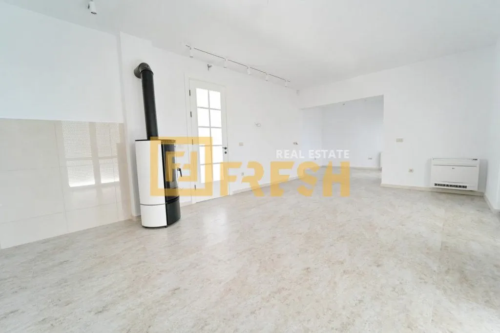 Sale, house, 400m², Bar, Crna Gora