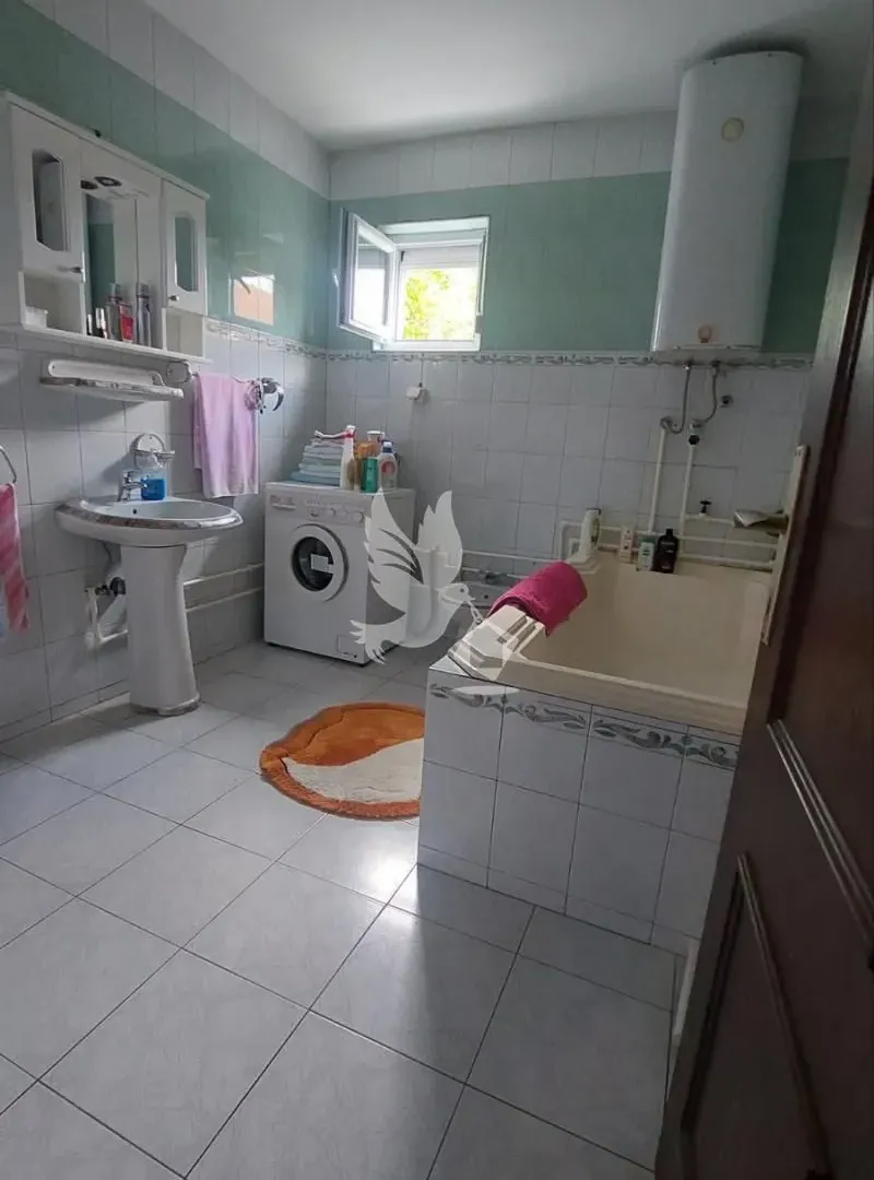 Sale, house, 800m², Mladenovac, Beograd