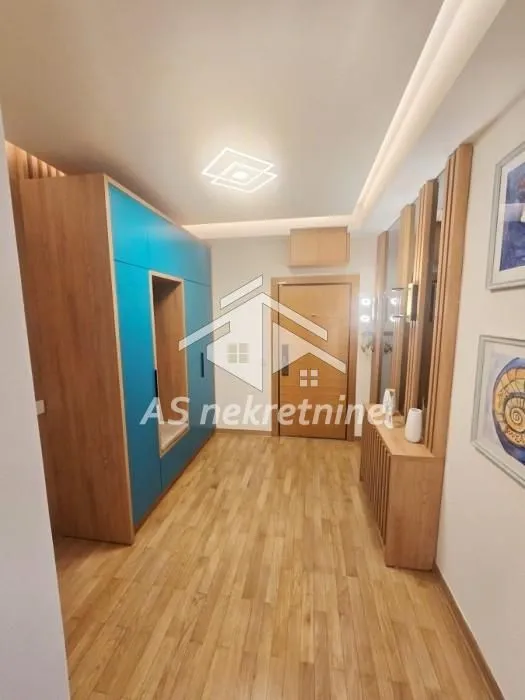 Rent, apartment, 240m², Savski Venac, Beograd