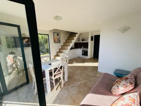 Izdavanje, kuća, 57m², Mrčevac, Tivat - image 7