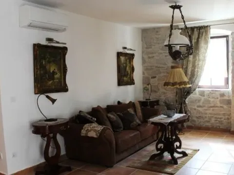 Sale, house, 385m², Strp, Kotor - image 14