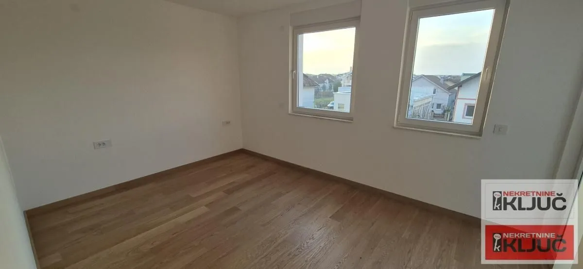 Prodaja, četvorosoban stan, 113m², Veternička rampa, Novi Sad Sve Podlokacije