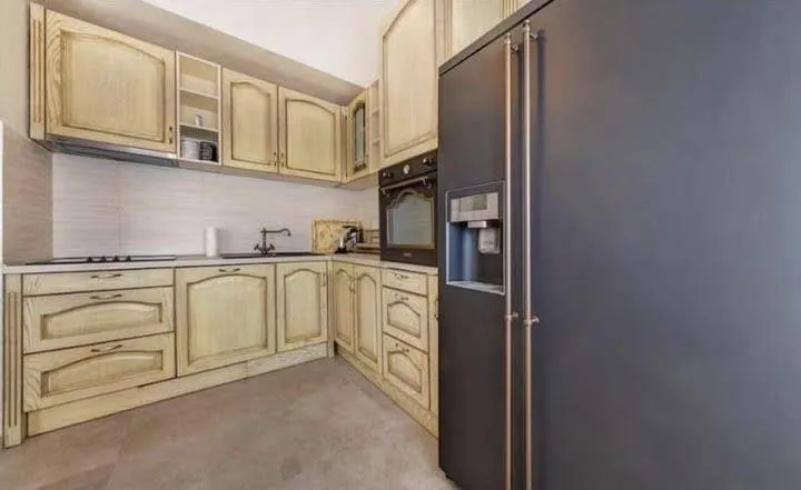 Izdavanje, dvosoban stan, 70m², Pobrežje, Podgorica