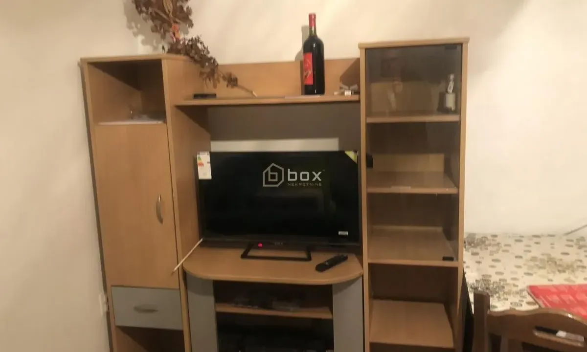 Rent, one bedroom apartment, 45m², Duvanište, Niš