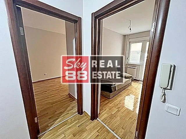 Sale, three bedroom apartment, 74m², Vračar Hram, Vračar Sve Podlokacije