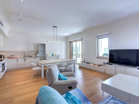 Prodaja, trosoban stan, 167m², Porto Montenegro, Tivat - image 5