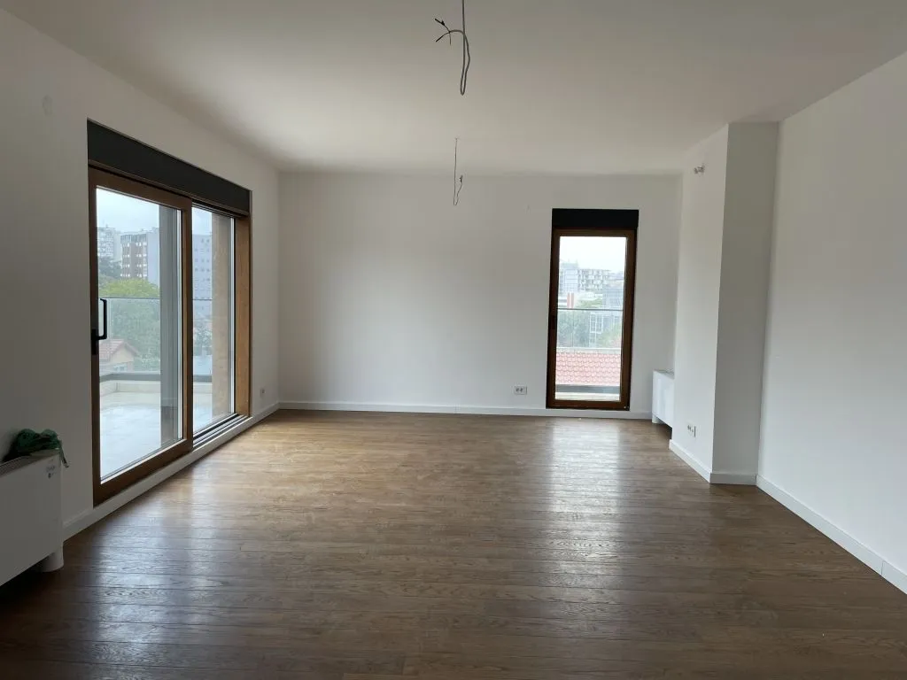 Prodaja, stan, 357m², Dušanovac, Voždovac Sve Podlokacije