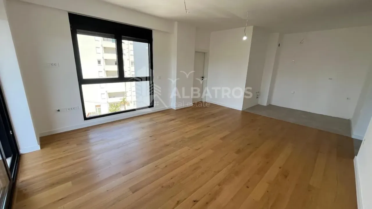 Rent, two bedroom apartment, 95m², Bar, Crna Gora