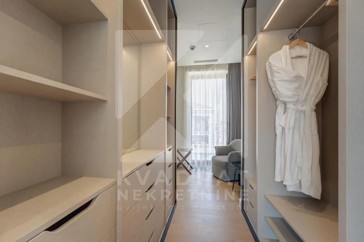Prodaja, trosoban stan, 237m², Portonovi, Herceg Novi