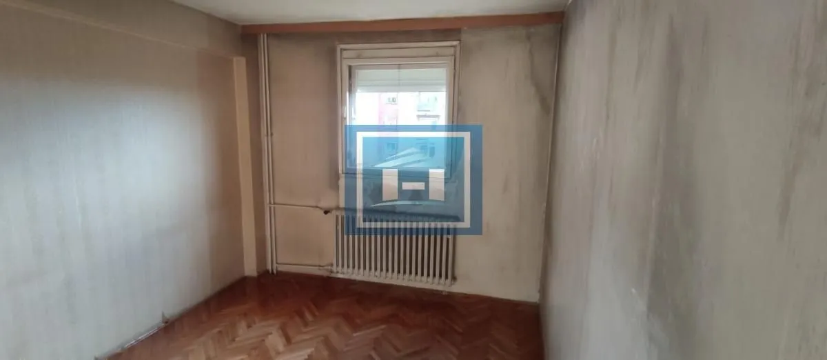 Prodaja, trosoban stan, 80m², Centar, Jagodina