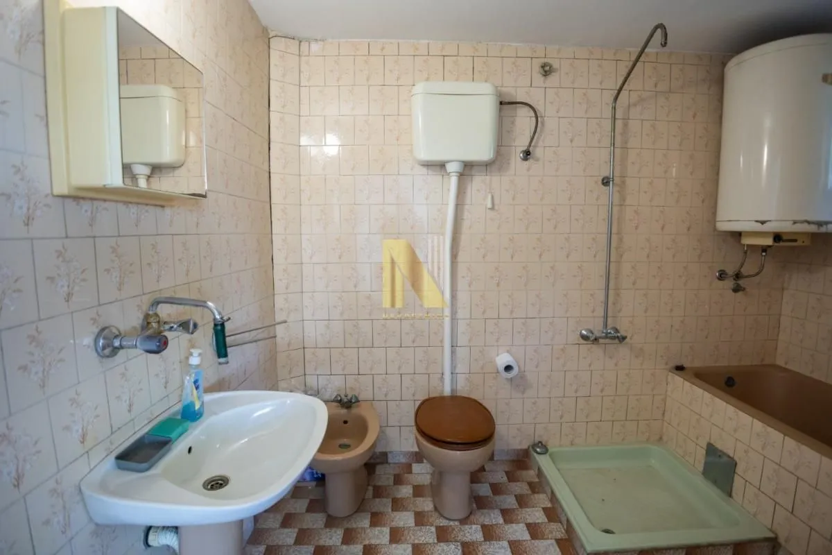 Prodaja, kuća, 275m², Srbobran, Novi Sad