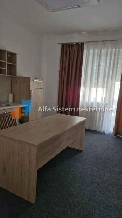 Izdavanje, dvosoban stan, 70m², Vračar Hram, Vračar Sve Podlokacije
