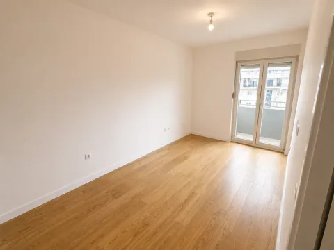 Prodaja, jednosoban stan, 40m², Central Point, Podgorica - image 3