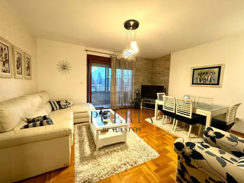Sale, two bedroom apartment, 69m², Pobrežje, Podgorica - image 2