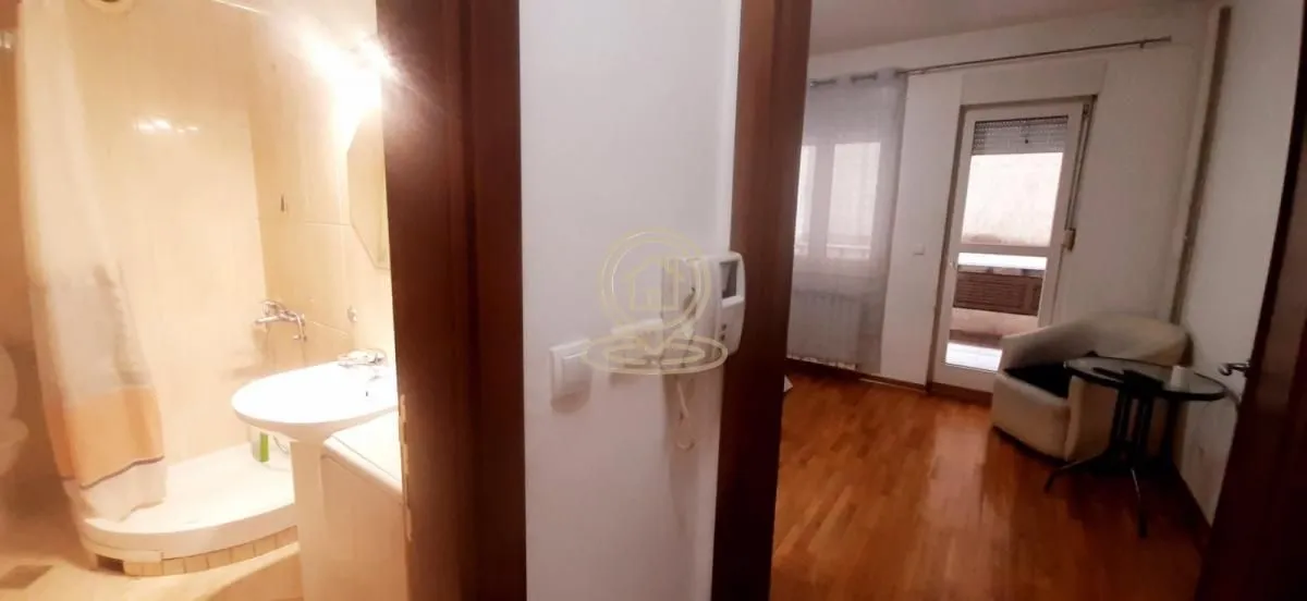 Rent, one bedroom apartment, 30m², Stari Grad, Beograd