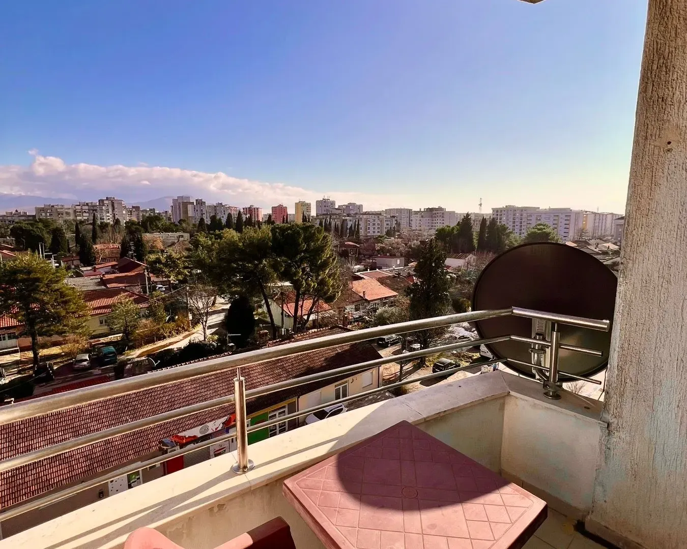 Rent, one bedroom apartment, 38m², Pobrežje, Podgorica