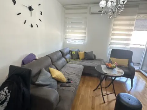 Prodaja, jednosoban stan, 42m², Stari Aerodrom, Podgorica - image 4