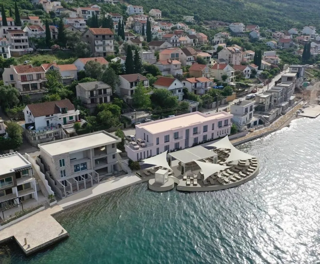 Prodaja, plac, 800m², Tivat, Crna Gora