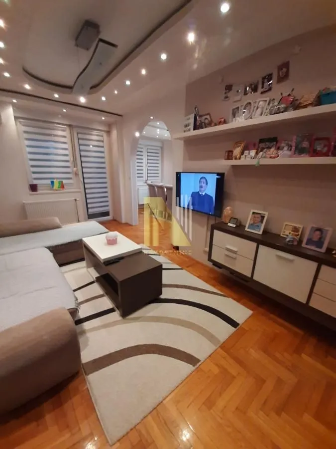 Prodaja, trosoban stan, 70m², Nova Detelinara, Novi Sad Sve Podlokacije