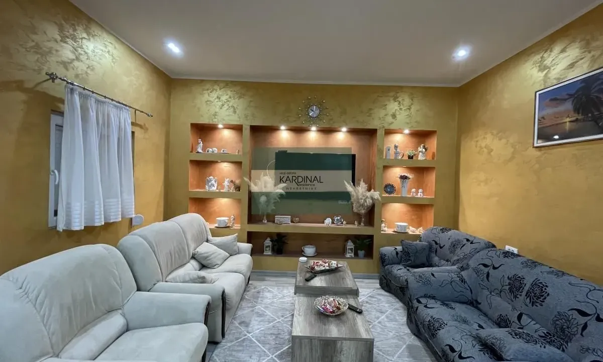 Izdavanje, kuća, 80m², Denino brdo, Kragujevac