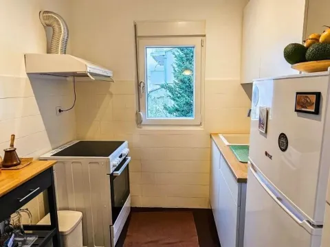 Rent, studio apartment, 40m², Dobrota, Kotor - image 6