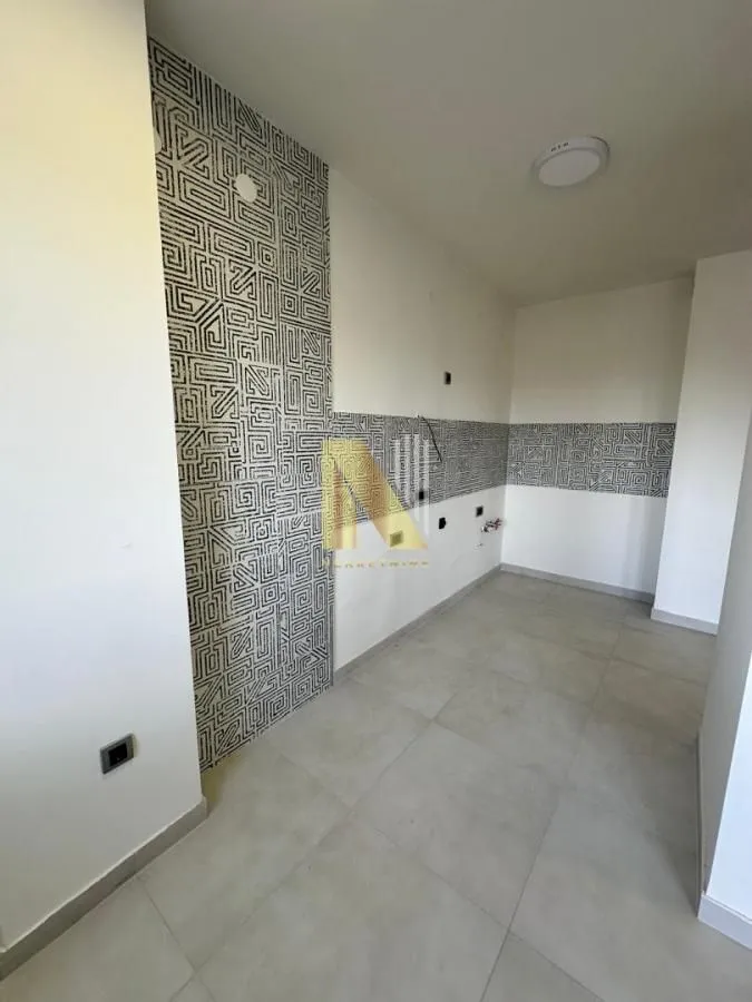 Prodaja, dvosoban stan, 55m², Adamovićevo Naselje, Novi Sad Sve Podlokacije