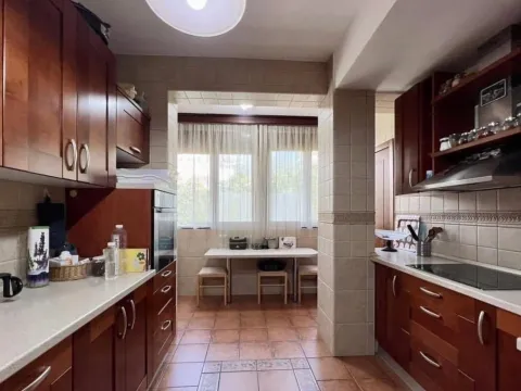 Prodaja, kuća, 200m², Gorica C, Podgorica - image 3