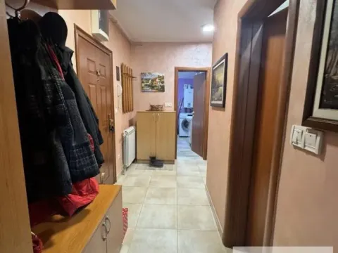 Prodaja, trosoban stan, 115m², Novi Banovci, Stara Pazova - image 2