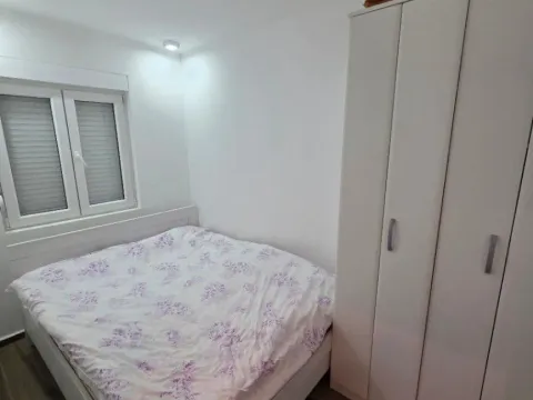 Izdavanje, jednosoban stan, 40m², Gospoština, Budva - image 5