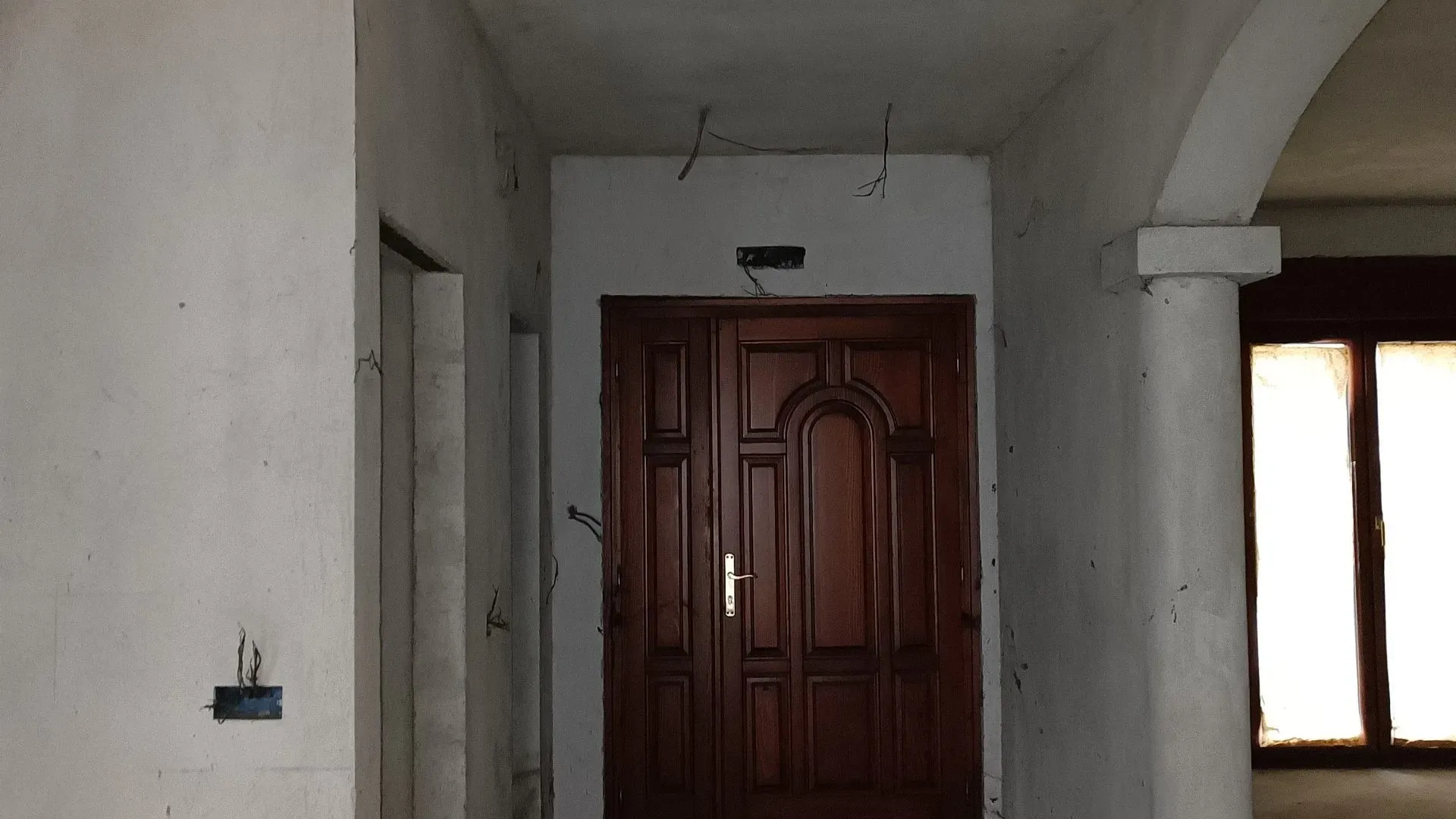 Prodaja, kuća, 381m², Momišići, Podgorica