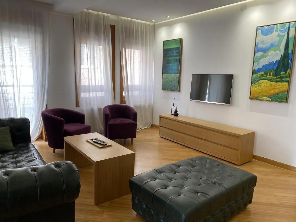 Rent, three bedroom apartment, 103m², Stari Grad, Beograd