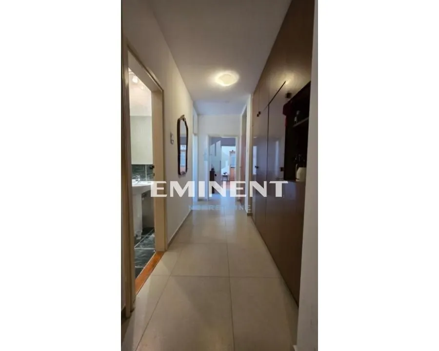 Izdavanje, trosoban stan, 72m², Novi Beograd Blok 28, Novi Beograd Sve Podlokacije
