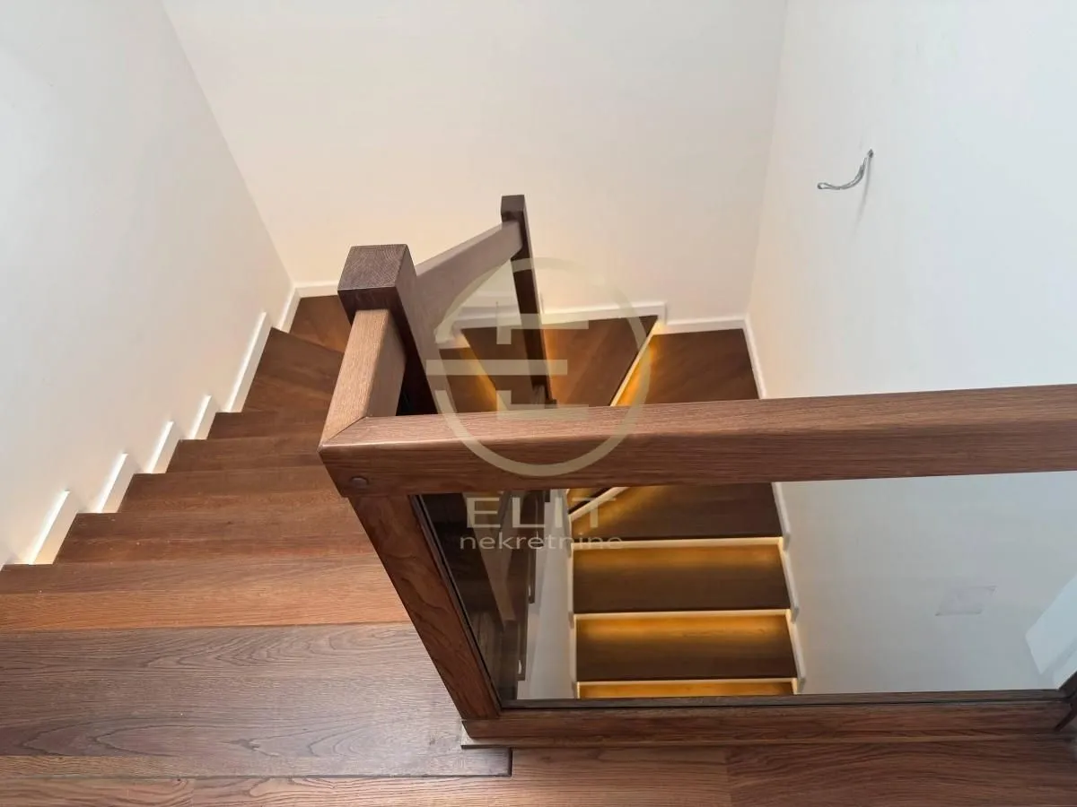 Prodaja, stan, 136m², Bulevar Evrope, Novi Sad Sve Podlokacije