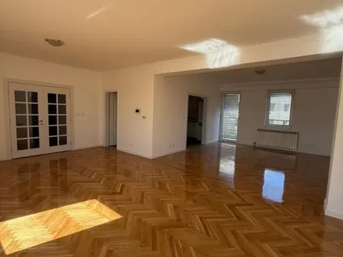Rent, office space, 144m², Vračar Hram, Vračar Sve Podlokacije