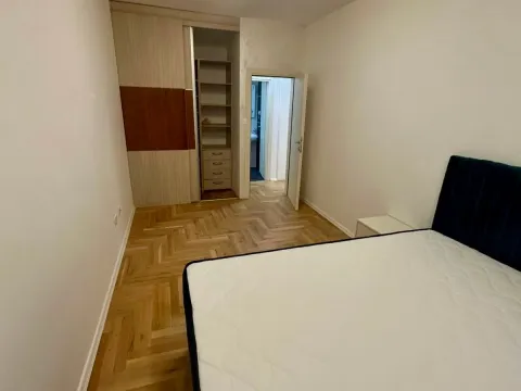 Prodaja, dvosoban stan, 80m², City Kvart, Podgorica - image 7