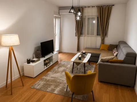 Prodaja, jednosoban stan, 49m², Central Point, Podgorica - image 2