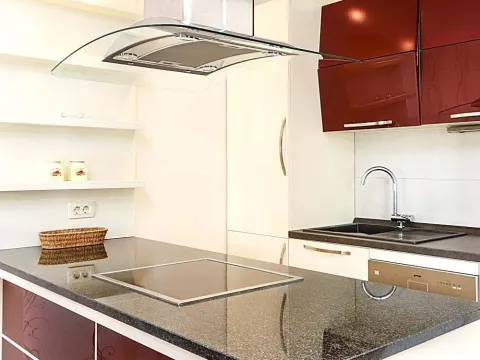 Sale, two bedroom apartment, 84m², Bečići, Budva - image 25