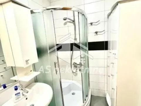 Izdavanje, trosoban stan, 70m², Banovo Brdo, Beograd - image 14