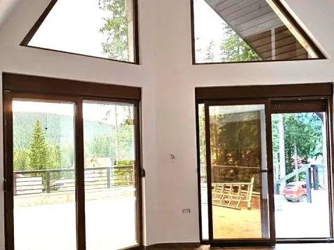 Prodaja, trosoban stan, 160m², Ivan Do, Žabljak - image 10