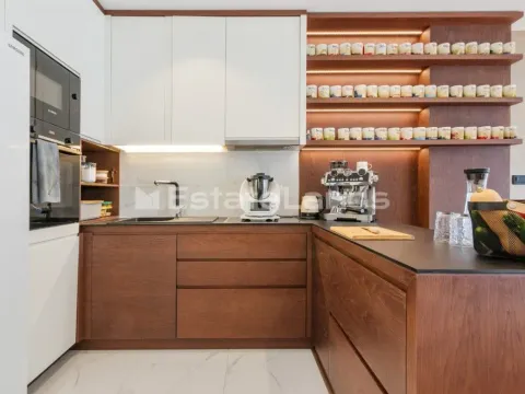 Sale, two bedroom apartment, 85m², Dobrota, Kotor - image 6