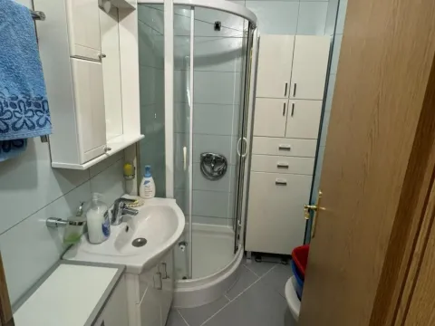 Izdavanje, jednosoban stan, 40m², Zabjelo, Podgorica - image 15