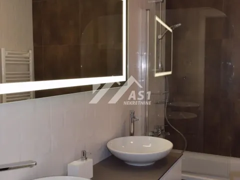 Izdavanje, četvorosoban stan, 98m², Rotkvarija, Novi Sad Sve Podlokacije - image 8