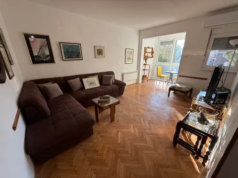 Izdavanje, dvosoban stan, 63m², Golubovina, Budva - image 1