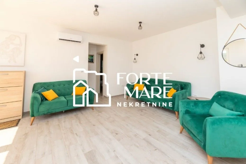 Prodaja, dvosoban stan, 70m², Đenovići, Herceg Novi